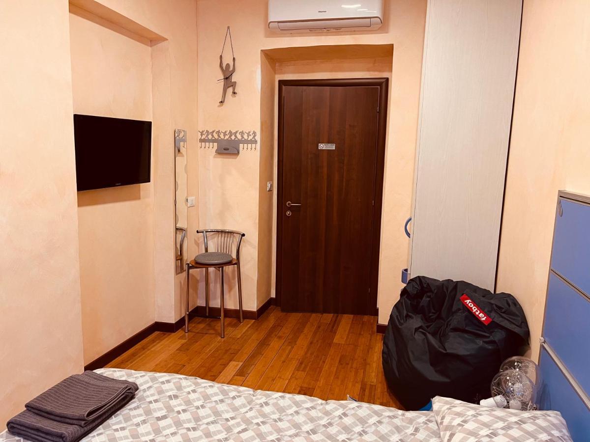 Pensión Casa Friends Lingotto Ospedali Metro Spezia